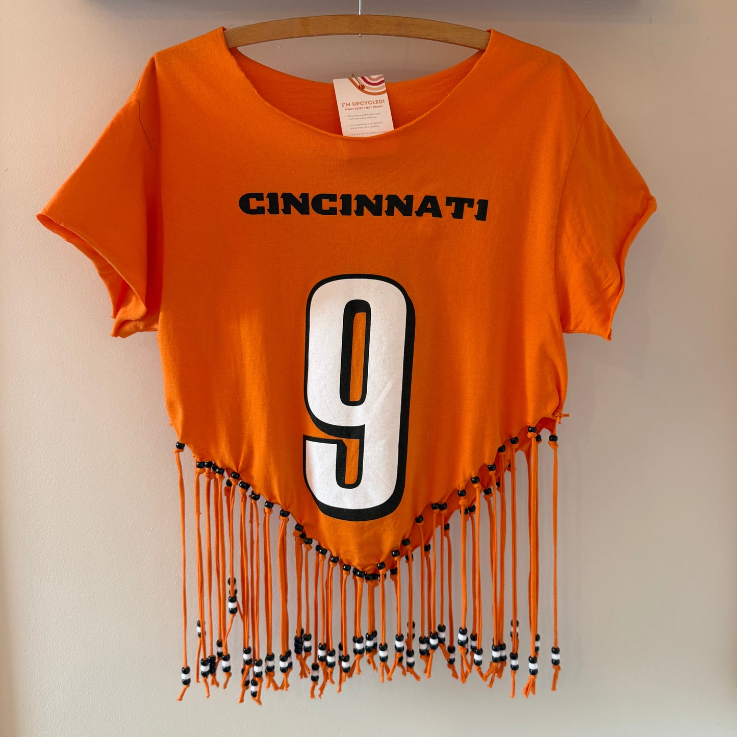 Cincinnati Bengals Burrow Fringe Beaded Cropped T-shirt