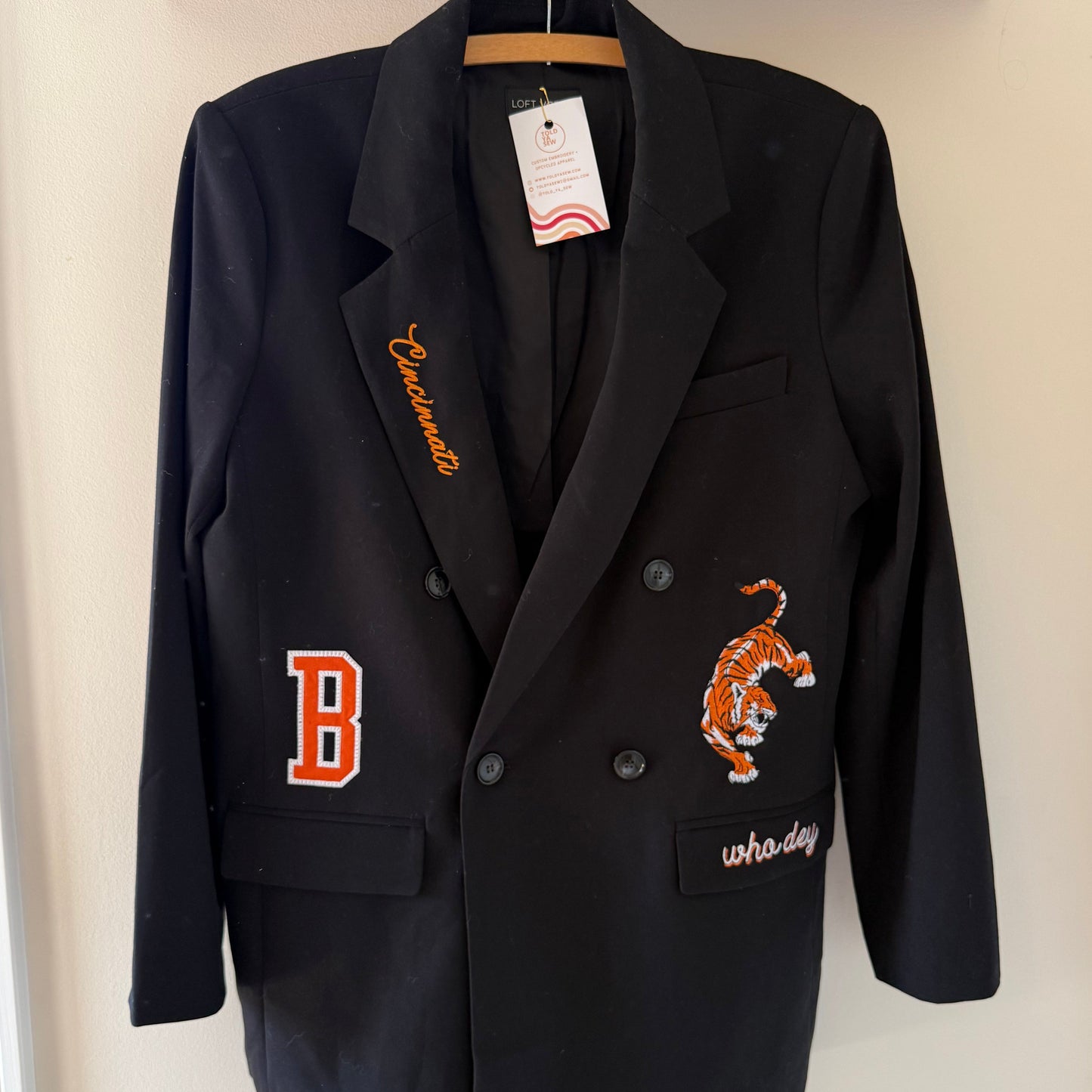 Cincinnati Bengals Embroidered Double Breasted Blazer