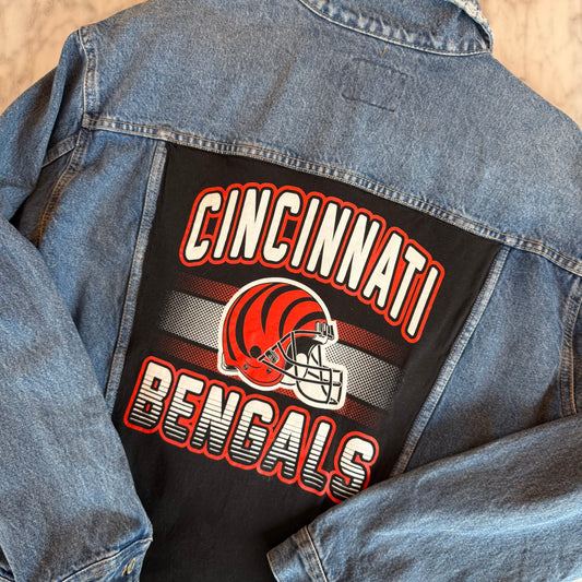 Cincinnati Bengals T-Shirt Appliqué Upcycled Denim Jacket